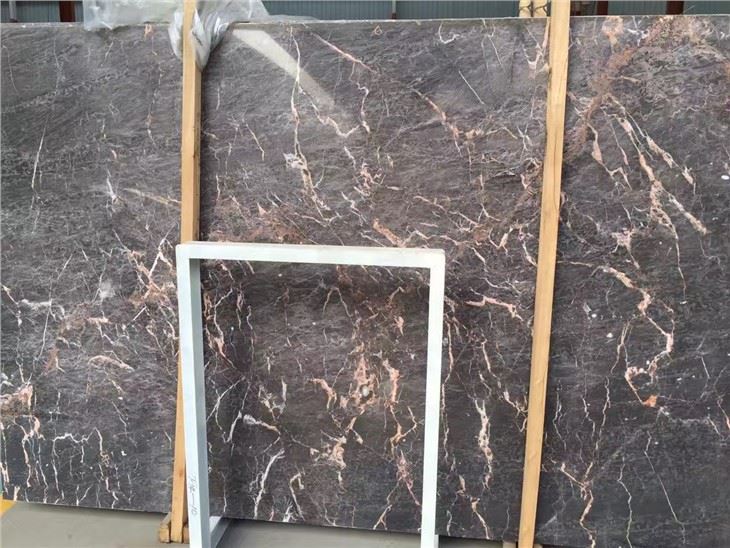 Dunkle Gold Marmor Platten